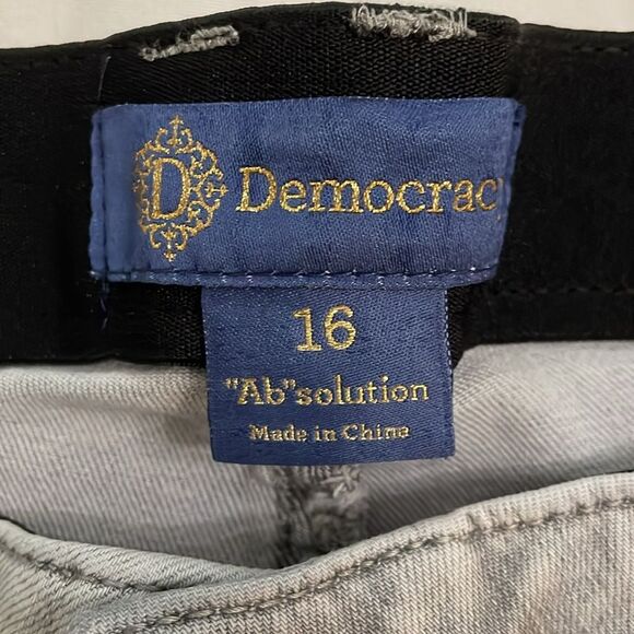 Democracy Ab Solution Gray Cropped Denim Jeans with Frayed Hem Womens Size 16 - Picture 2 of 13